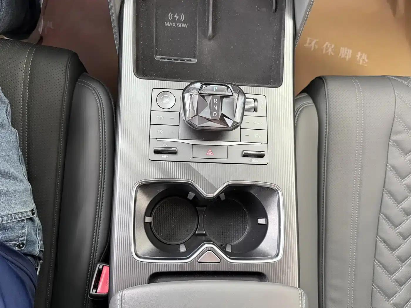 Song L DM-i 2025 Smart Driving Edition 160km/h Superior Model — миниатюра 9