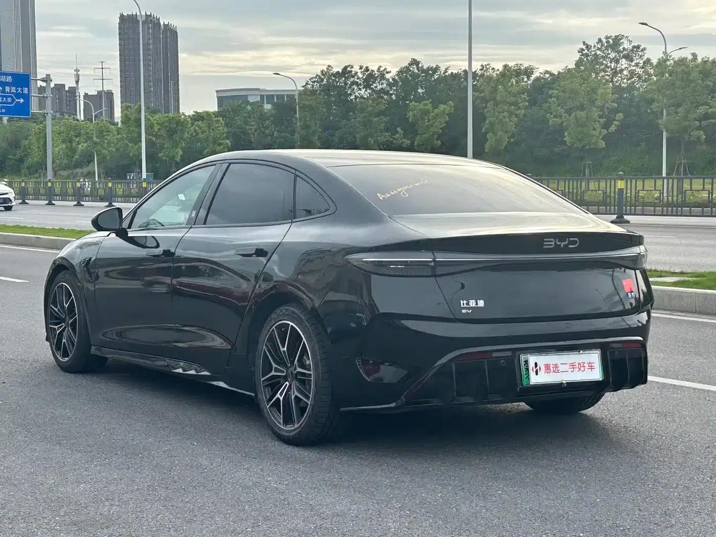 Seal 2024 Glory Edition 550km Premium — миниатюра 7