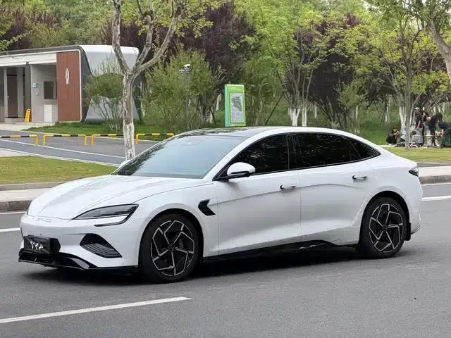 Seal 2023 Champion Edition 700km Premium