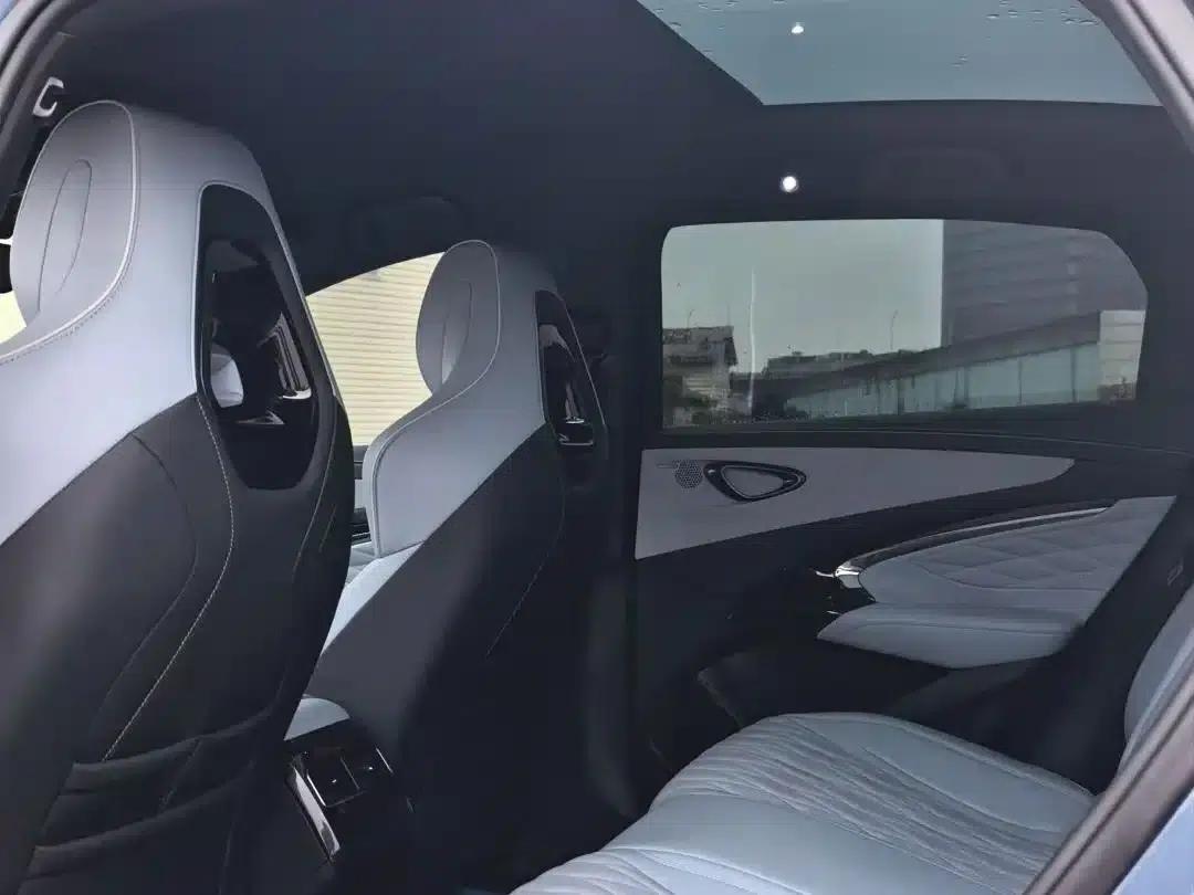 Seal 2022 700km Long Range Rear-Wheel Drive Version — миниатюра 11
