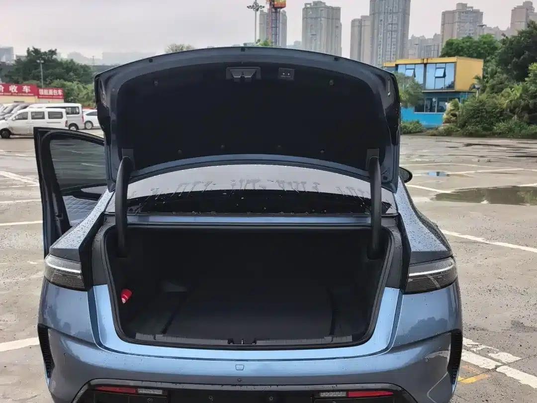 Seal 2022 700km Long Range Rear-Wheel Drive Version — миниатюра 15