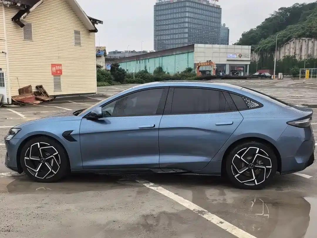 Seal 2022 700km Long Range Rear-Wheel Drive Version — миниатюра 3