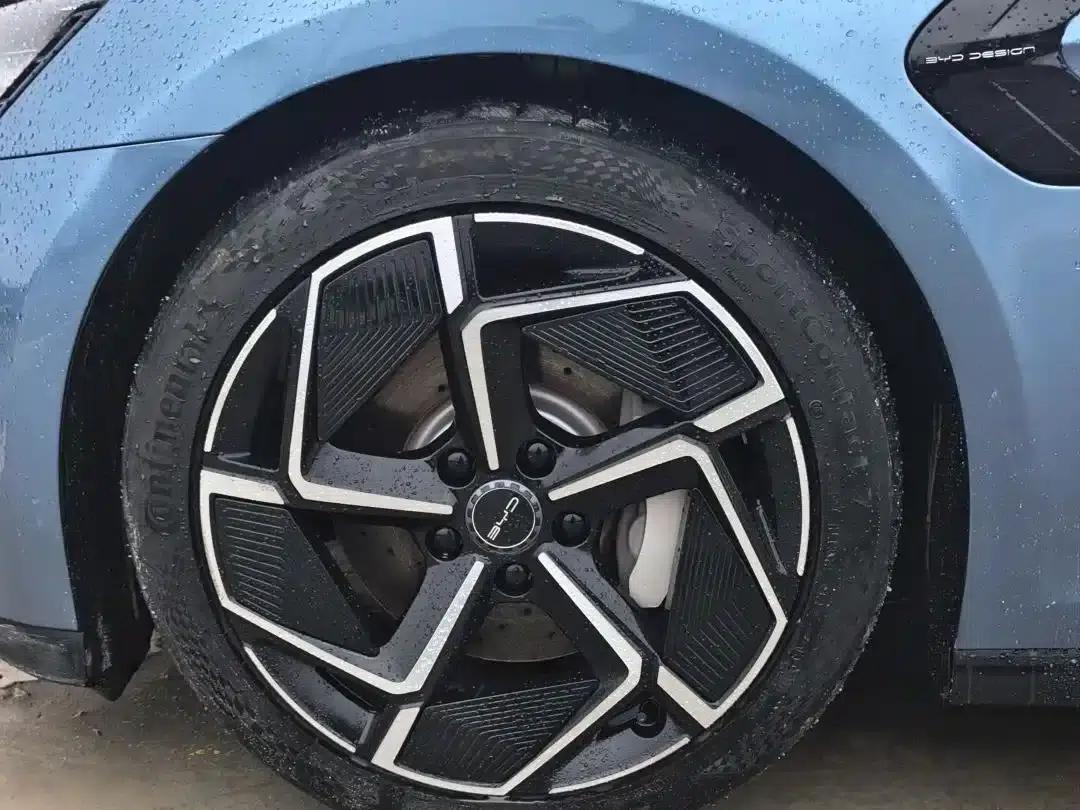 Seal 2022 700km Long Range Rear-Wheel Drive Version — миниатюра 7