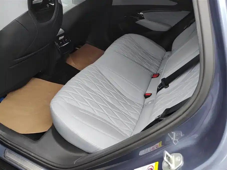 Seal 2022 550km Standard Range Rear-Wheel Drive Premium Edition — миниатюра 11