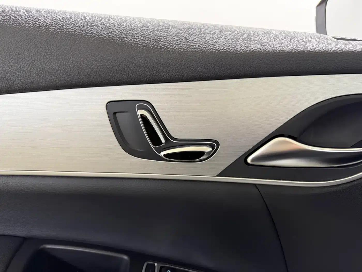 Song MAX 2021 Upgraded Version 1.5T Automatic Premium 7-Seater — миниатюра 17