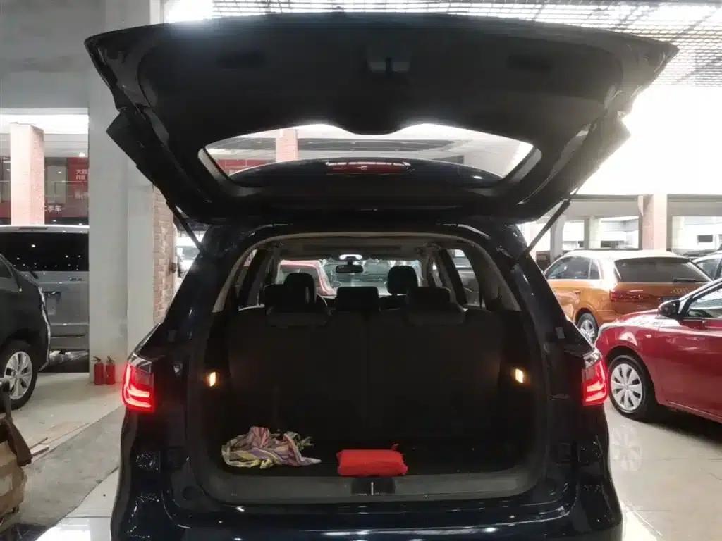 Song MAX 2019 1.5T Automatic Intelligent Connected Ruiyi 7-seater National V Emission Standard — миниатюра 19
