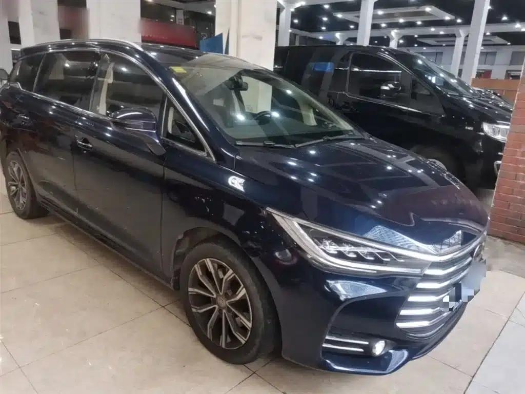 Song MAX 2019 1.5T Automatic Intelligent Connected Ruiyi 7-seater National V Emission Standard — миниатюра 4