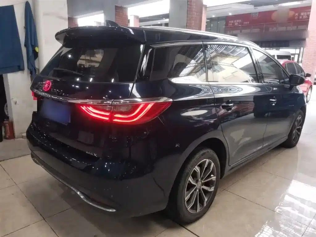 Song MAX 2019 1.5T Automatic Intelligent Connected Ruiyi 7-seater National V Emission Standard — миниатюра 7
