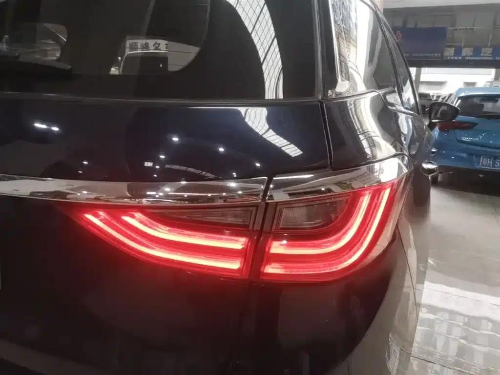 Song MAX 2019 1.5T Automatic Intelligent Connected Ruiyi 7-seater National V Emission Standard — миниатюра 8
