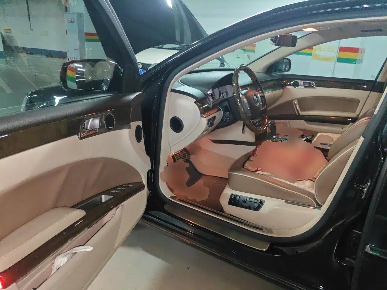 Volkswagen Phaeton 2011 4.2L V8 4-seat Extended-Range Individual Edition — миниатюра 17