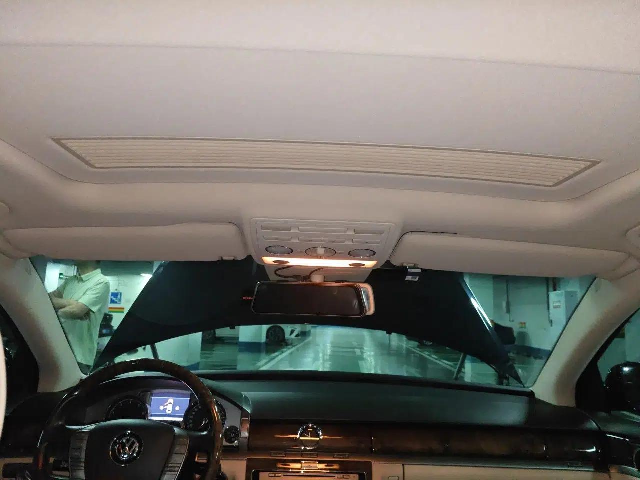 Volkswagen Phaeton 2011 4.2L V8 4-seat Extended-Range Individual Edition — миниатюра 19