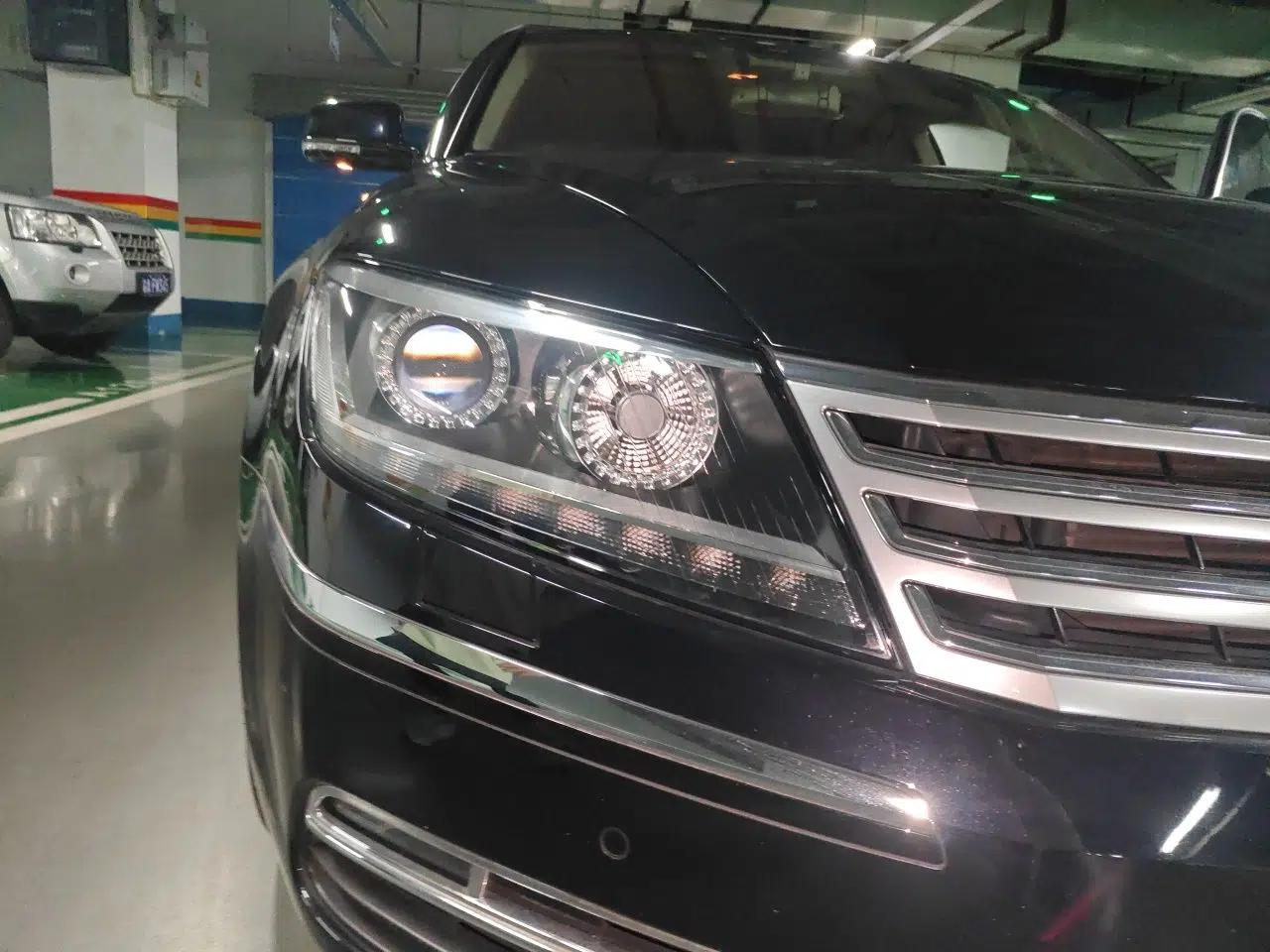 Volkswagen Phaeton 2011 4.2L V8 4-seat Extended-Range Individual Edition — миниатюра 7
