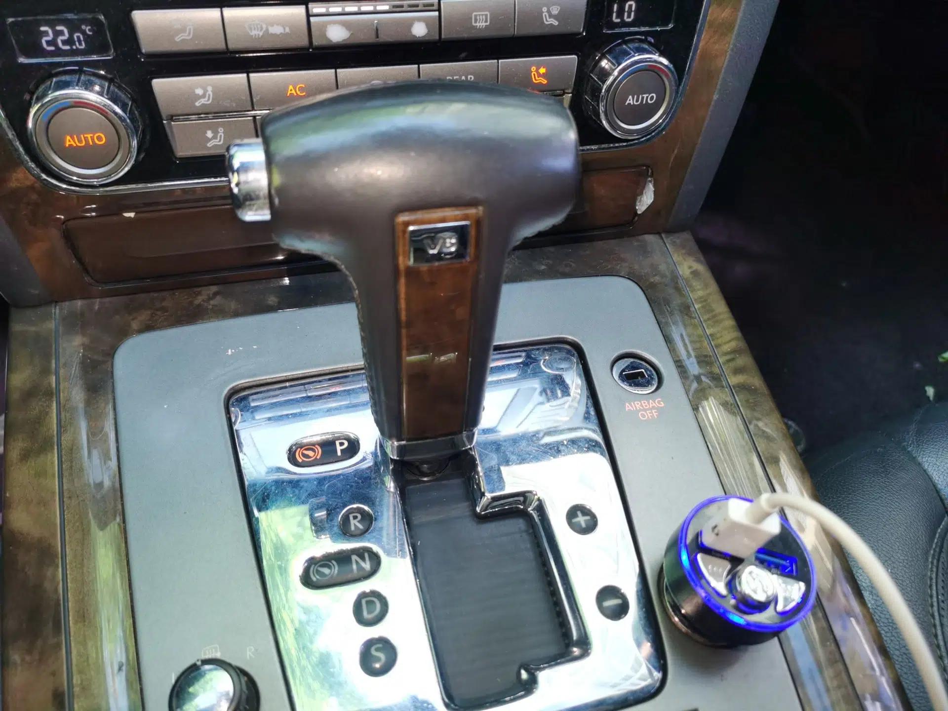 Volkswagen Phaeton 2011 3.6L V6 5-Seater Extended Business Edition — миниатюра 15