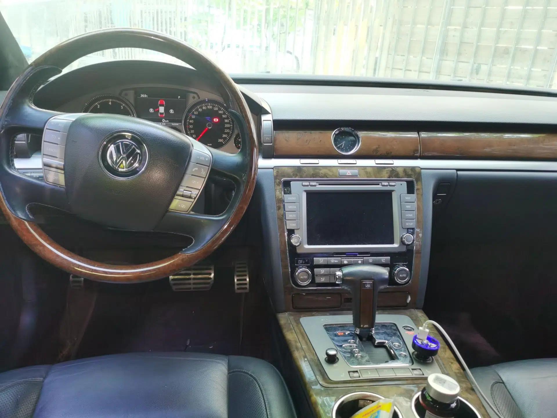 Volkswagen Phaeton 2011 3.6L V6 5-Seater Extended Business Edition — миниатюра 10