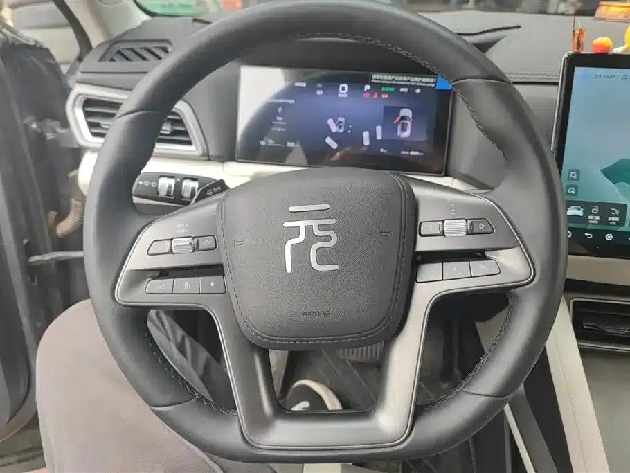Yuan UP 2025 Smart Driving Edition 401KM Leading Model — миниатюра 15