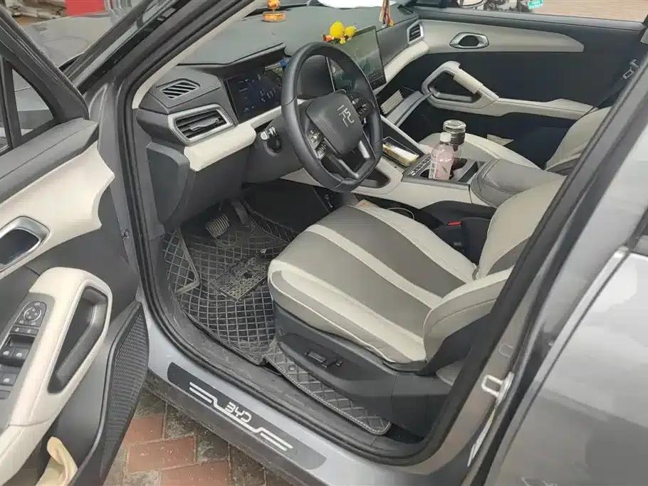 Yuan UP 2025 Smart Driving Edition 401KM Leading Model — миниатюра 9