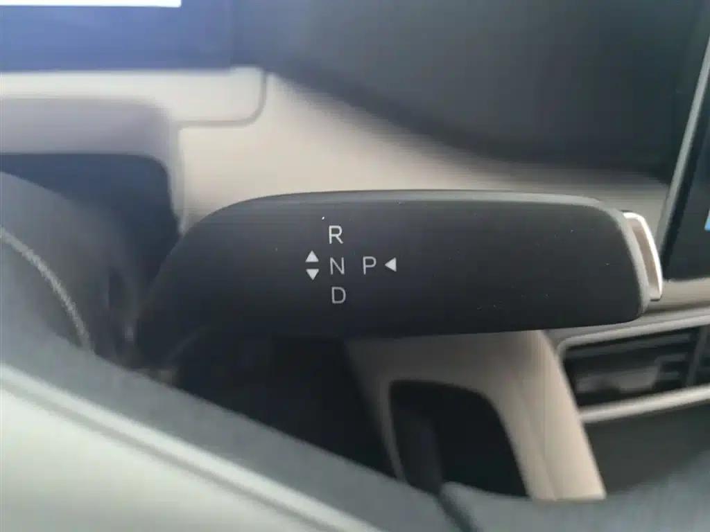 Yuan UP 2025 301KM Navigator — миниатюра 14