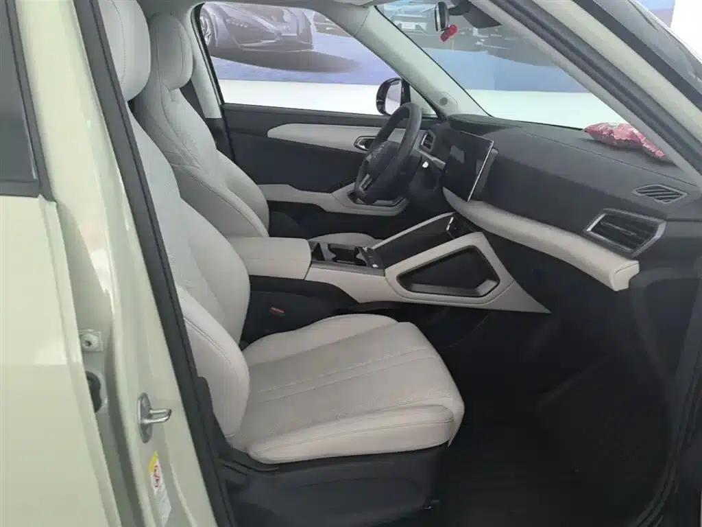 Yuan UP 2025 301KM Navigator — миниатюра 25