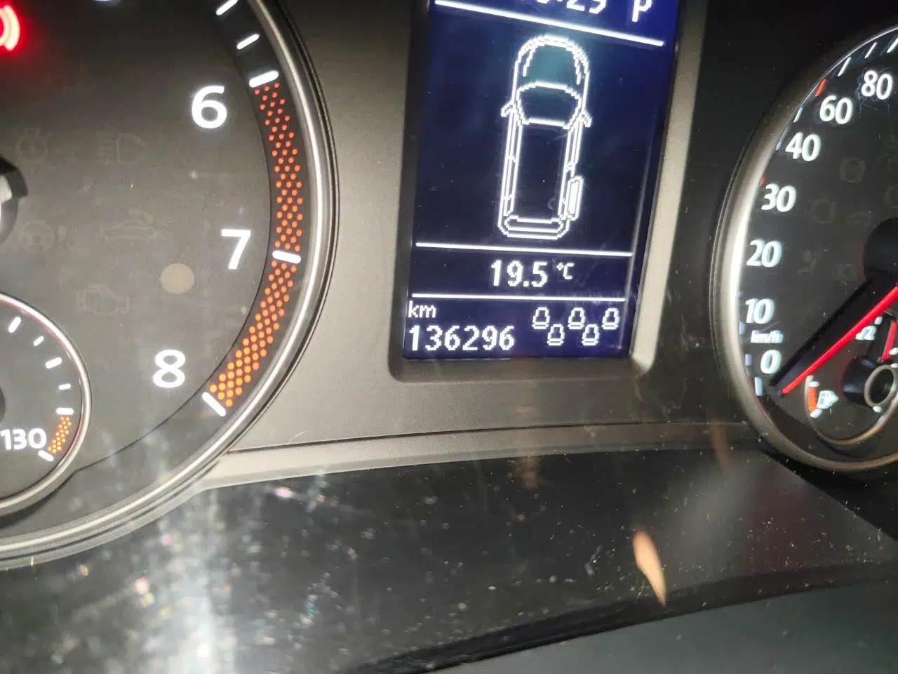 Volkswagen Sharan 2016 380TSI Luxury 7-Seater — миниатюра 13