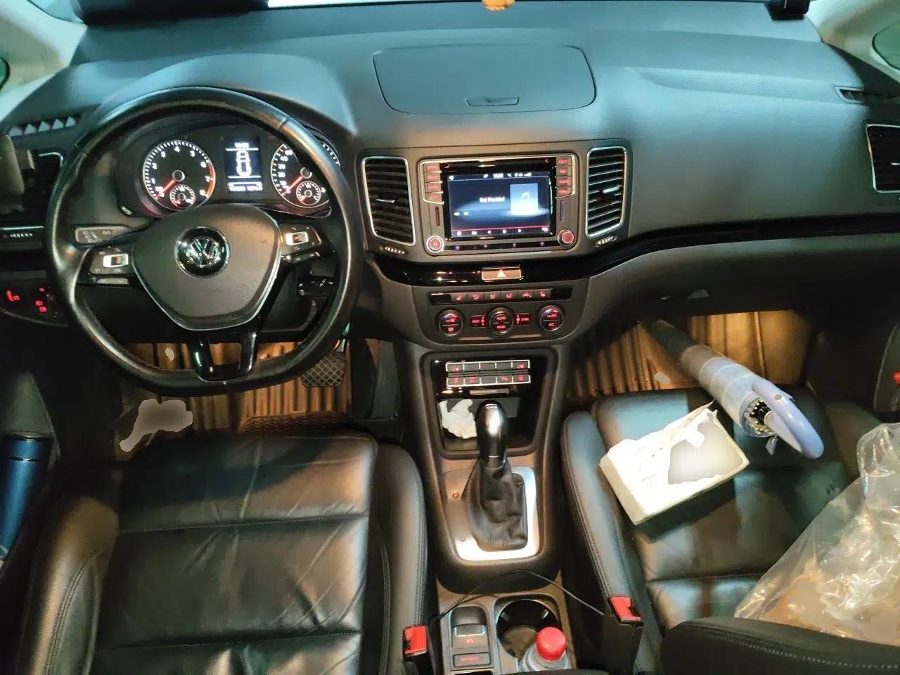Volkswagen Sharan 2016 380TSI Luxury 7-Seater — миниатюра 10
