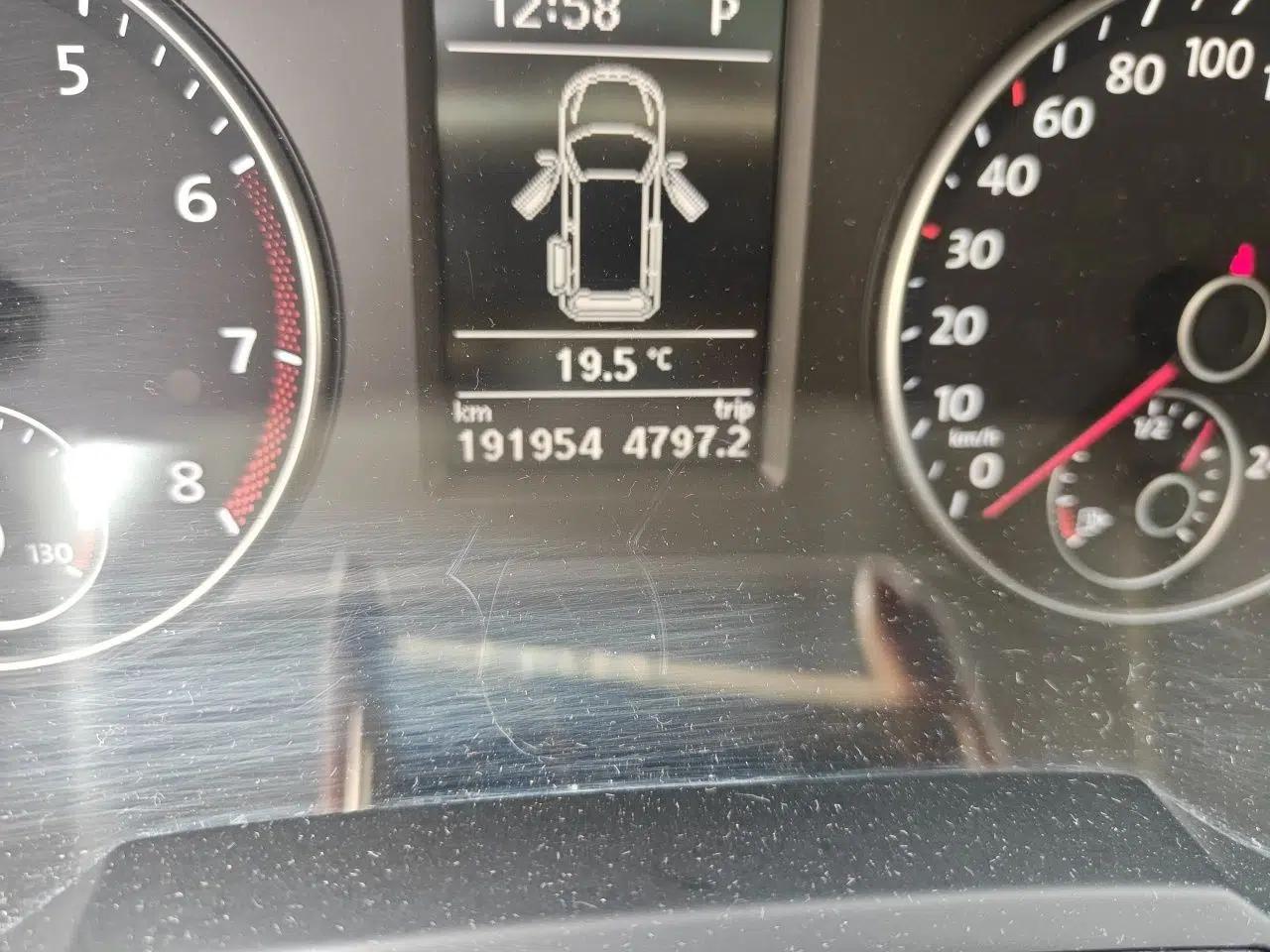 Volkswagen Sharan 2016 380TSI Comfort Edition 7-Seater — миниатюра 13