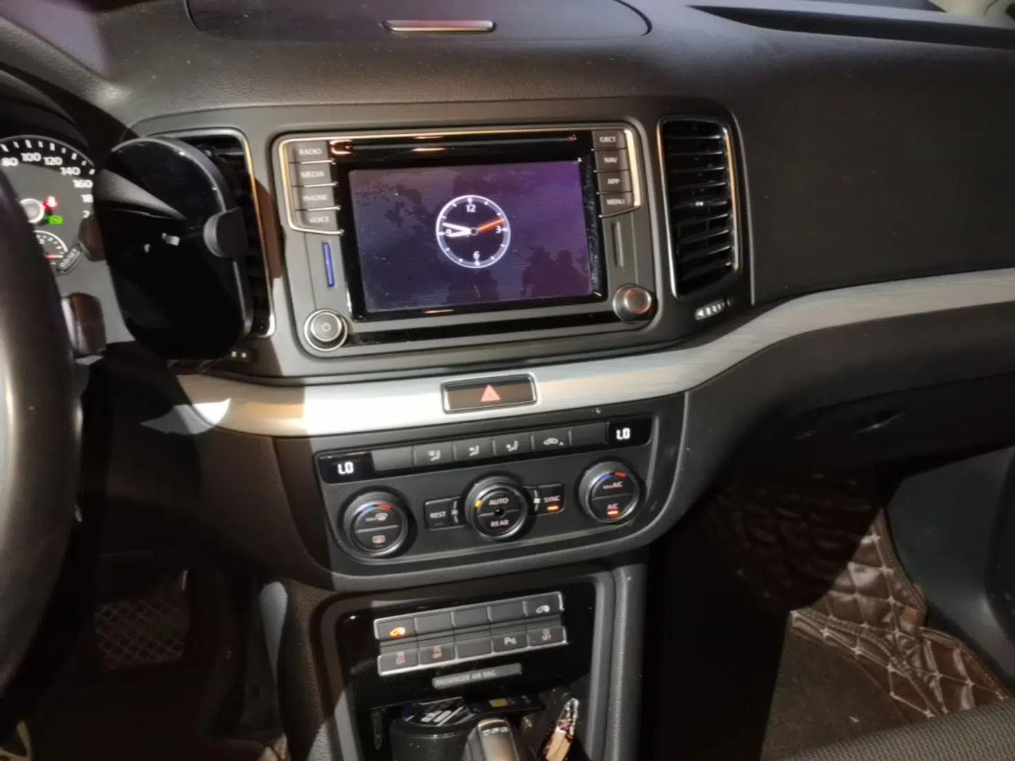 Volkswagen Sharan 2018 380TSI Comfort Edition 7-Seater — миниатюра 14