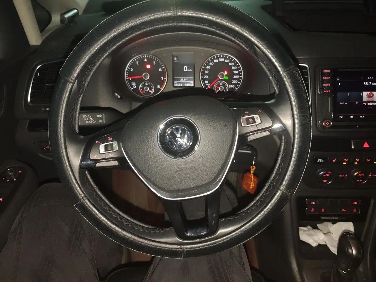 Volkswagen Sharan 2018 380TSI Luxury 7-Seater — миниатюра 11