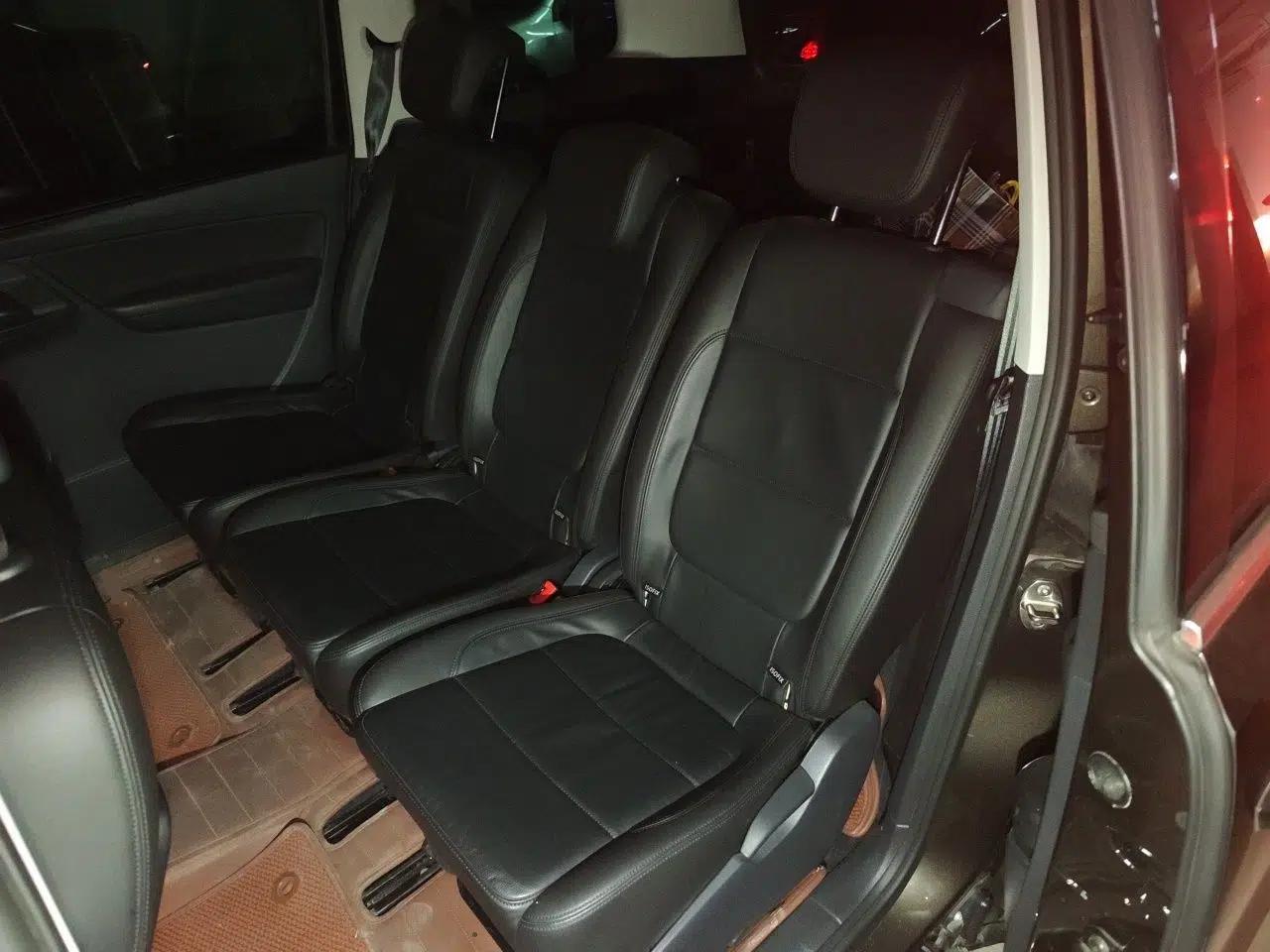 Volkswagen Sharan 2018 380TSI Luxury 7-Seater — миниатюра 18