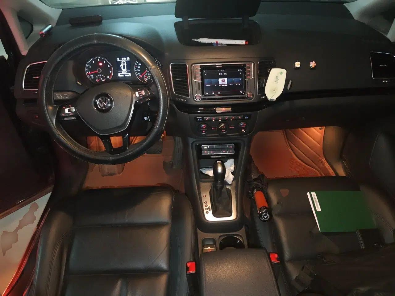 Volkswagen Sharan 2018 380TSI Luxury 7-Seater — миниатюра 10