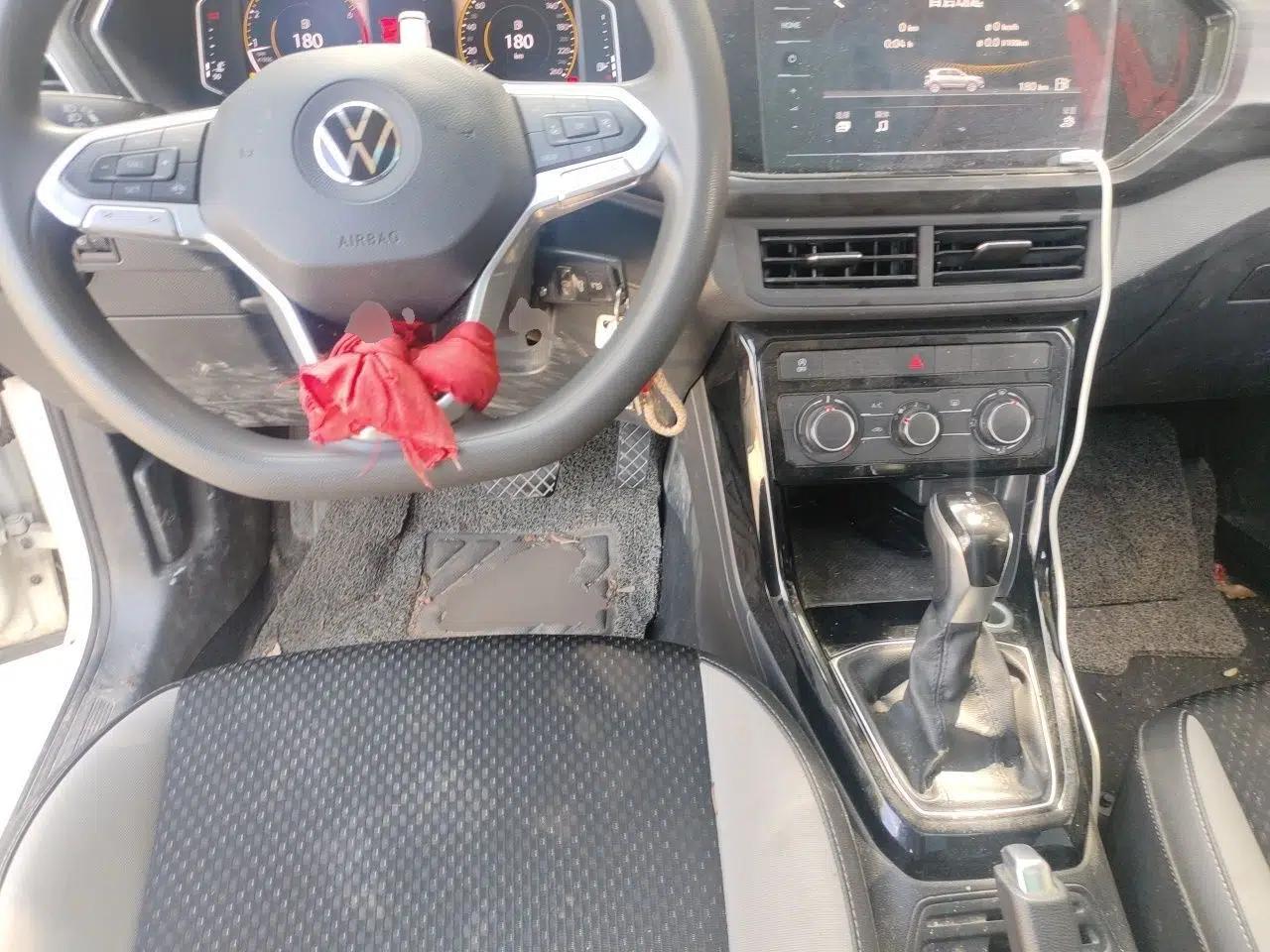 Volkswagen Tacqua 2020 1.5L Automatic Yue — миниатюра 11