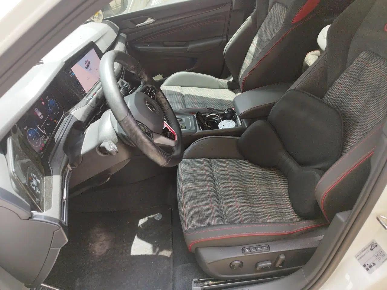 Volkswagen Golf GTI 2021 380TSI DSG GTI — миниатюра 16
