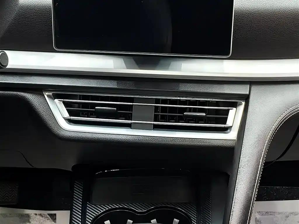 Song Pro 2019 1.5T Automatic Luxury Edition — миниатюра 17