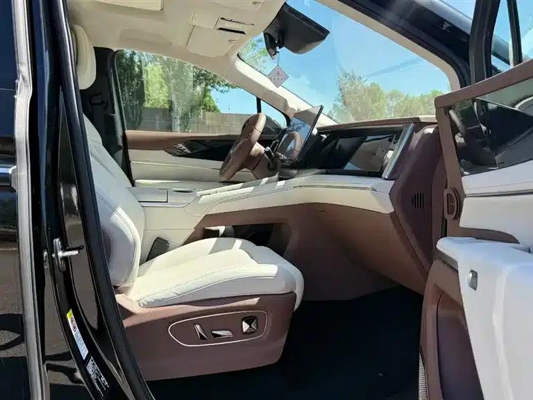 Summer 2025 DM-i 1.5T 180km/h Superior Edition — миниатюра 5