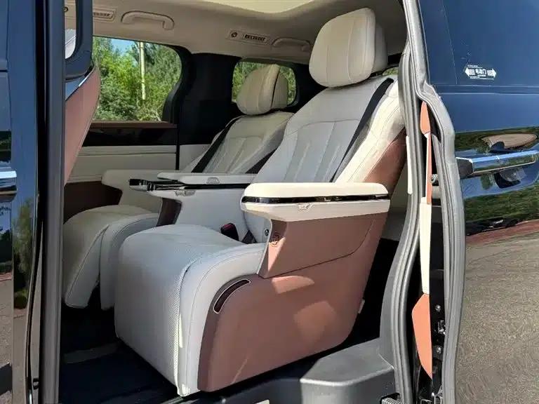Summer 2025 DM-i 1.5T 180km/h Superior Edition — миниатюра 6