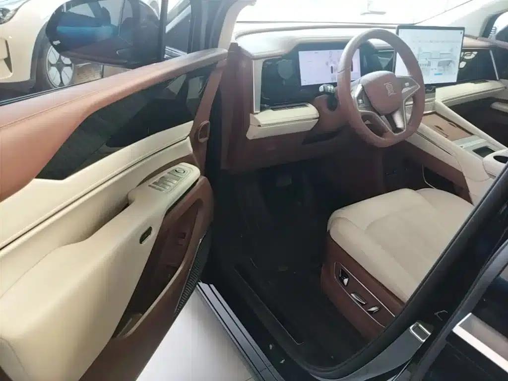 Summer 2025 DM-i 1.5T 180km/h Superior Edition — миниатюра 16