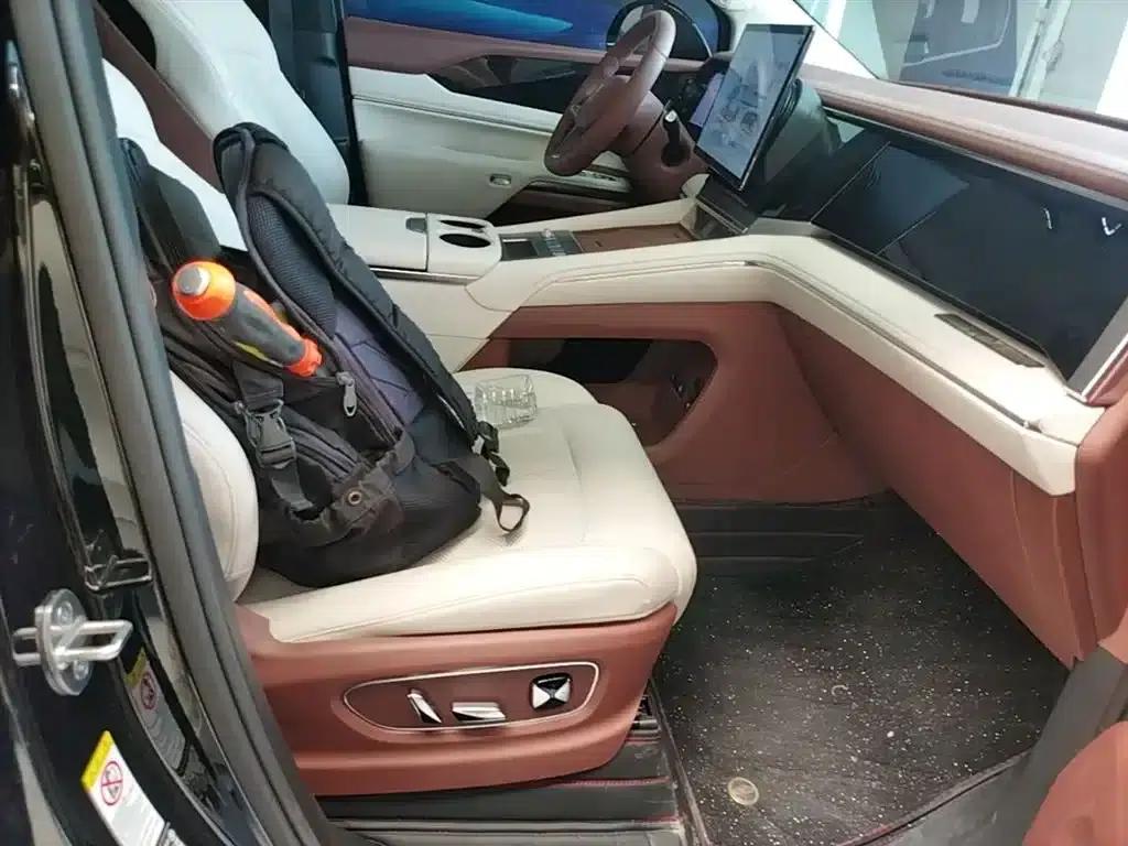 Summer 2025 DM-i 1.5T 180km/h Superior Edition — миниатюра 25