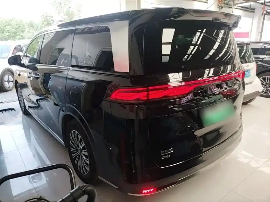 Summer 2025 DM-i 1.5T 180km/h Superior Edition — миниатюра 5
