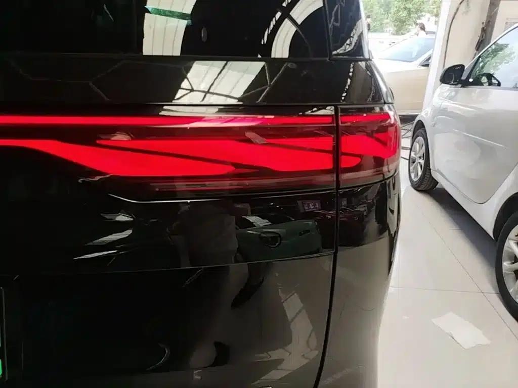 Summer 2025 DM-i 1.5T 180km/h Superior Edition — миниатюра 8
