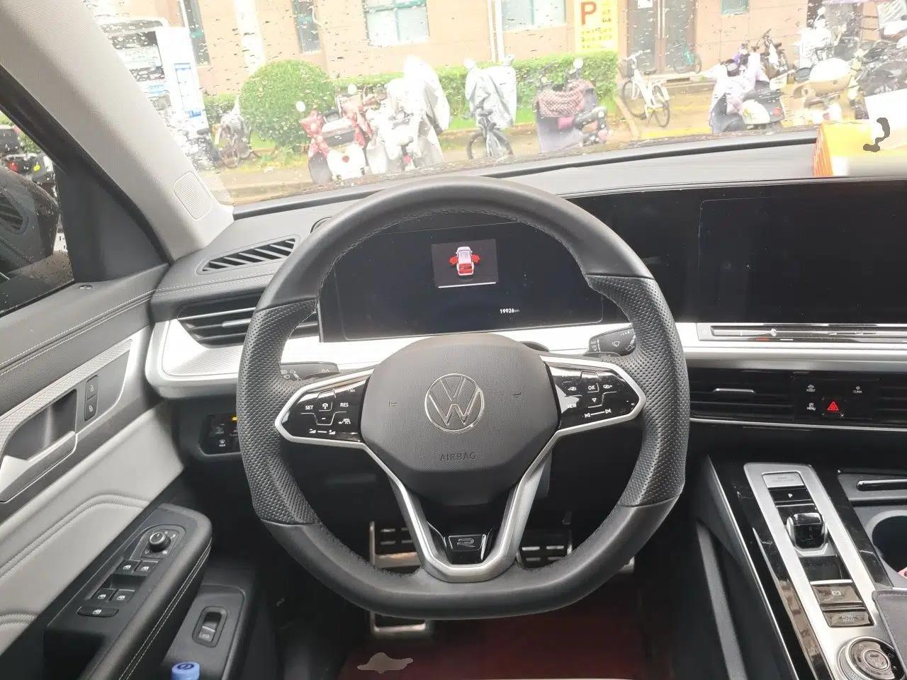 Volkswagen Tavendor 2023 380TSI Four-Wheel Drive R-Line Cruise Edition — миниатюра 11