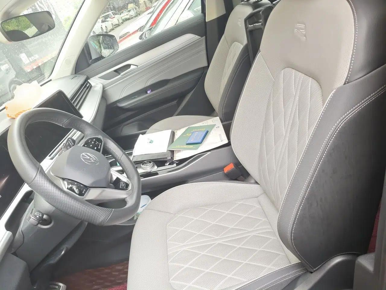 Volkswagen Tavendor 2023 380TSI Four-Wheel Drive R-Line Cruise Edition — миниатюра 16