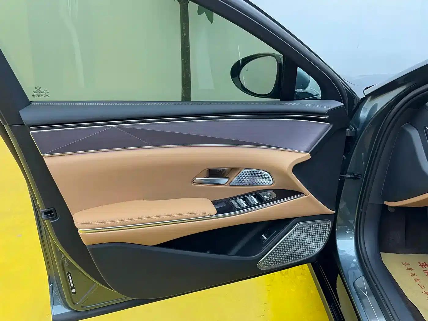 Han L 2025 DM-i 200KM LiDAR Flagship Model — миниатюра 3