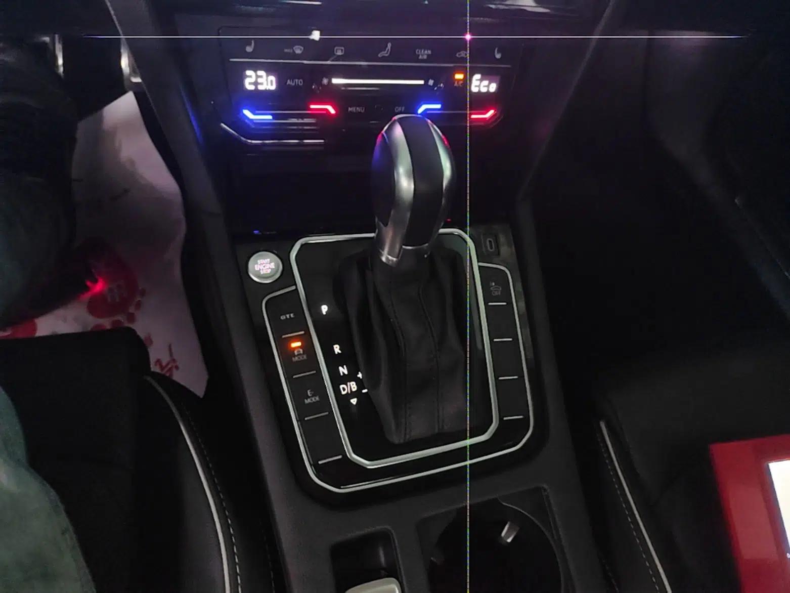 Volkswagen Magotan GTE Plug-in Hybrid 2022 GTE Luxury Model — миниатюра 17