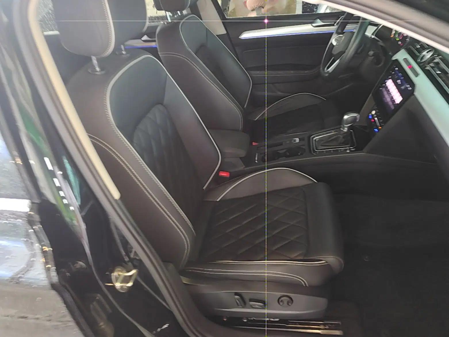 Volkswagen Magotan GTE Plug-in Hybrid 2022 GTE Luxury Model — миниатюра 23