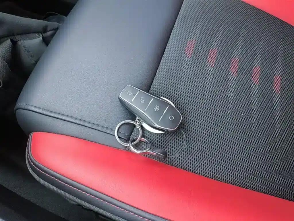 BYD e2 2021 Premium Edition — миниатюра 9