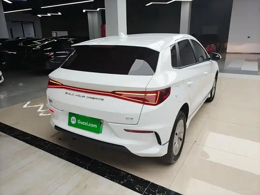 BYD e2 2021 Comfort Model — миниатюра 7