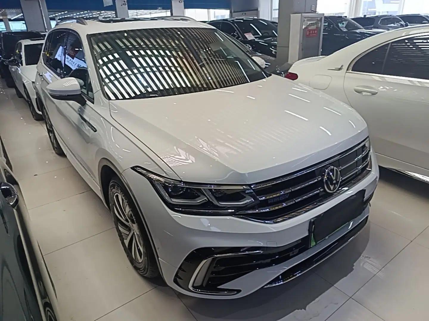 Volkswagen Tiguan L New Energy 2022 430 PHEV Plug-in Hybrid Prestige Edition — миниатюра 6