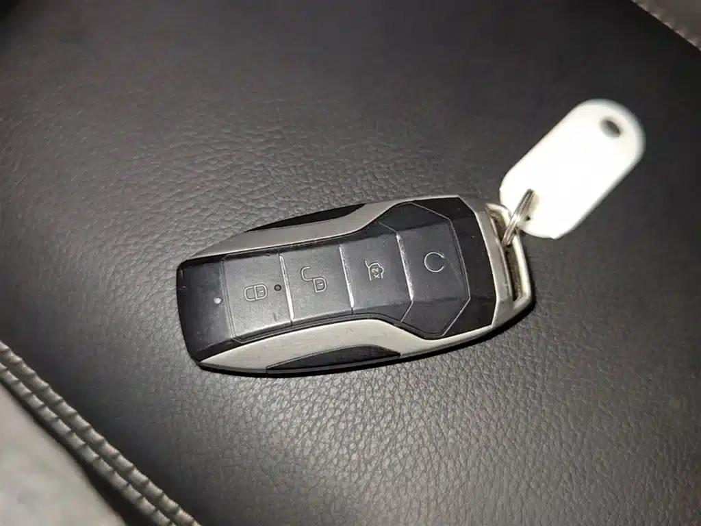 Tang 2019 2.0T Automatic Intelligent Connected Premium 7-seater National VI Emission Standard — миниатюра 9