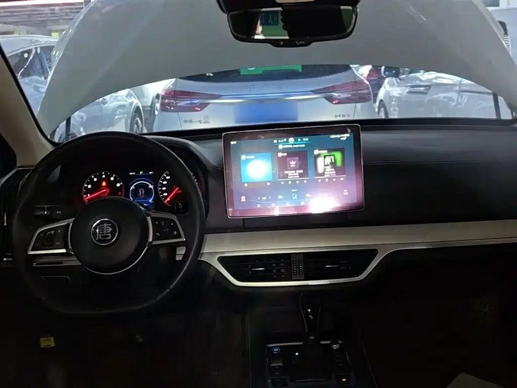 Tang 2019 2.0T Automatic Intelligent Connected Premium 7-seater National VI Emission Standard — миниатюра 10