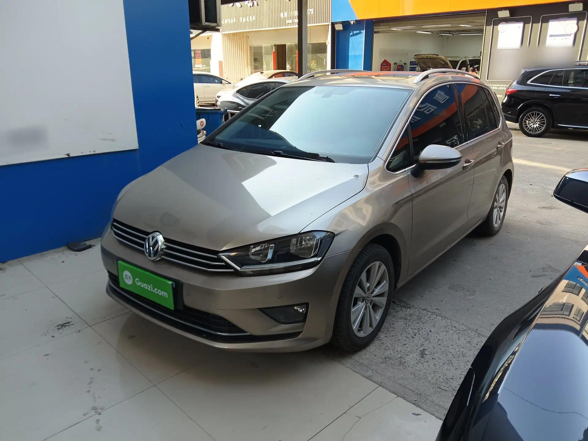 Volkswagen Golf Sportsvan 2018 230TSI Automatic Trend Edition — миниатюра 1