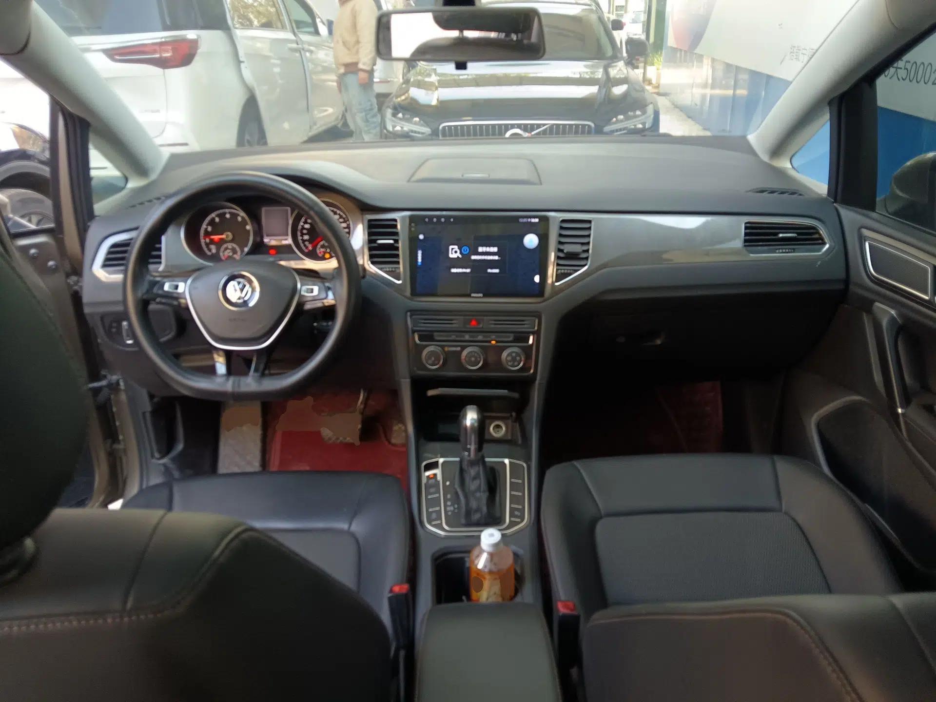 Volkswagen Golf Sportsvan 2018 230TSI Automatic Trend Edition — миниатюра 12